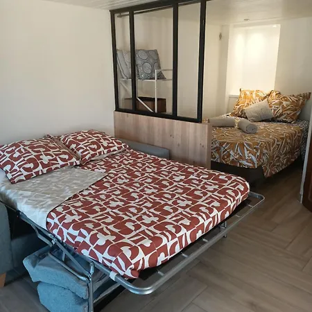 4 Personnes Avec Terrasse Privee A *